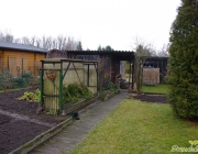 Acker und Tomatenzelt