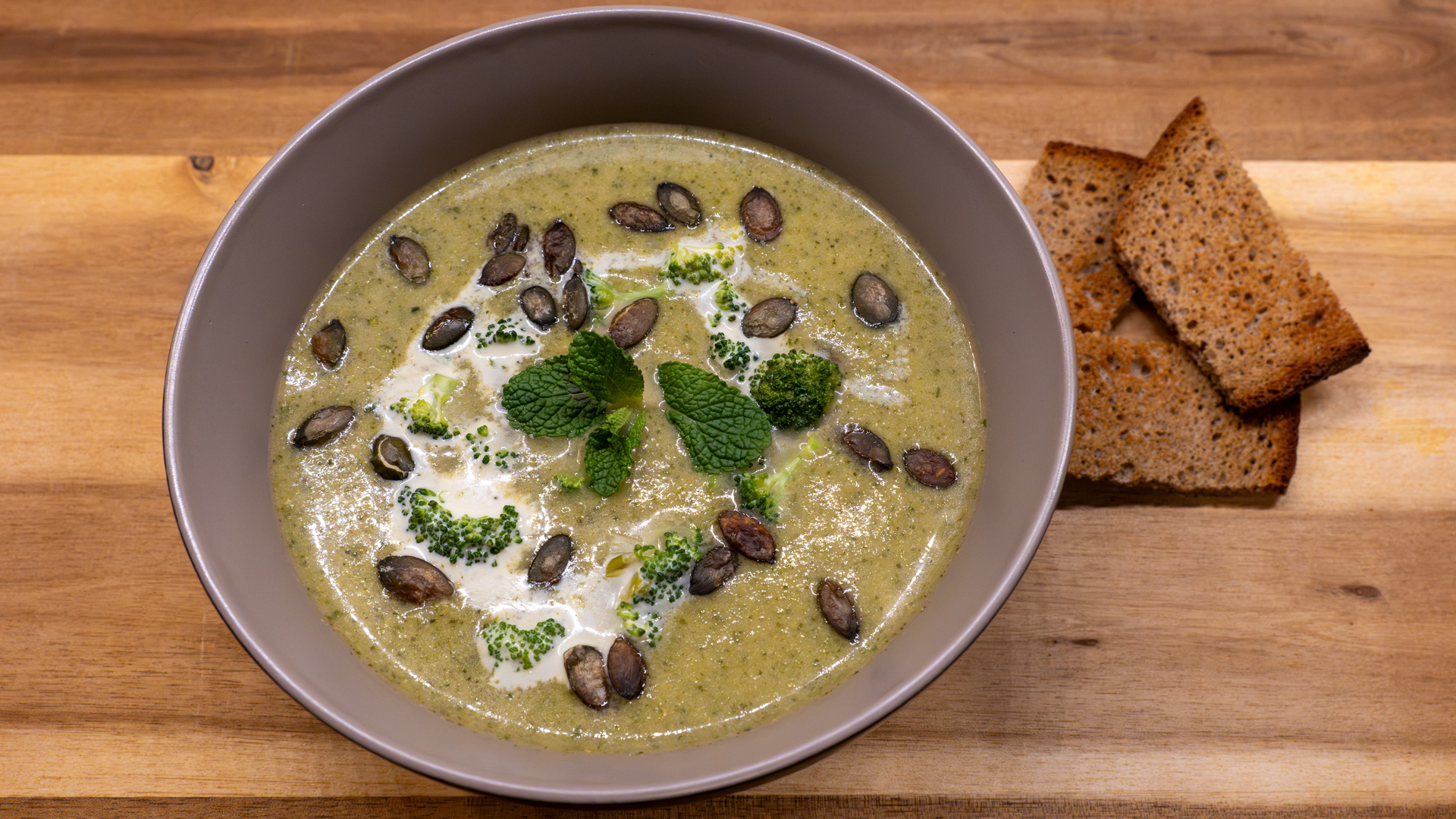 Brokkolisuppe